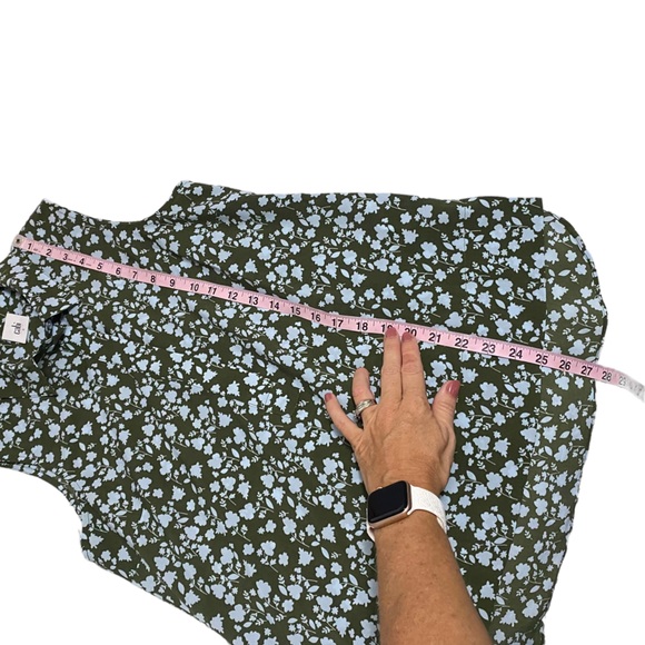 Cabi #3614 Keepsake Sleeveless Blouse Size Small - Picture 11 of 12